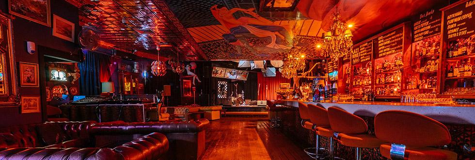 pic of Lazy Bones venue interior