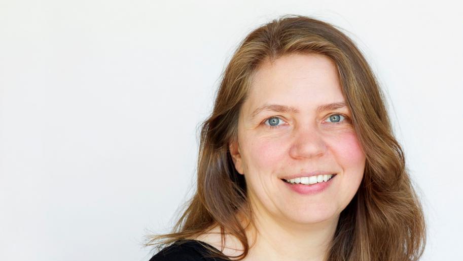 Headshot of Martina Stenzel