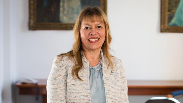 Photo of a women smiling - Helen Milroy